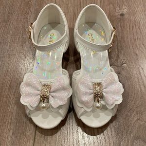 Osinnme Pink Shoes New Size 10